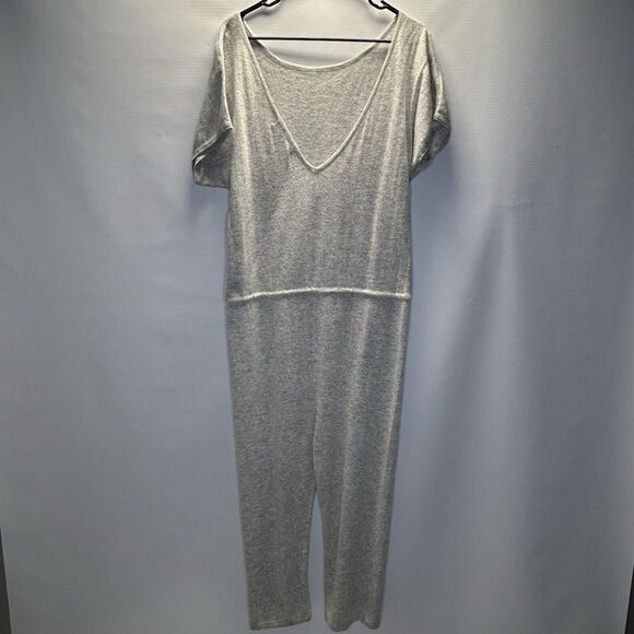 Callahan Short Sleeve Jumpsuit Womens Medium Gray Wool Angora Blend Knit V Back - Picture 2 of 14